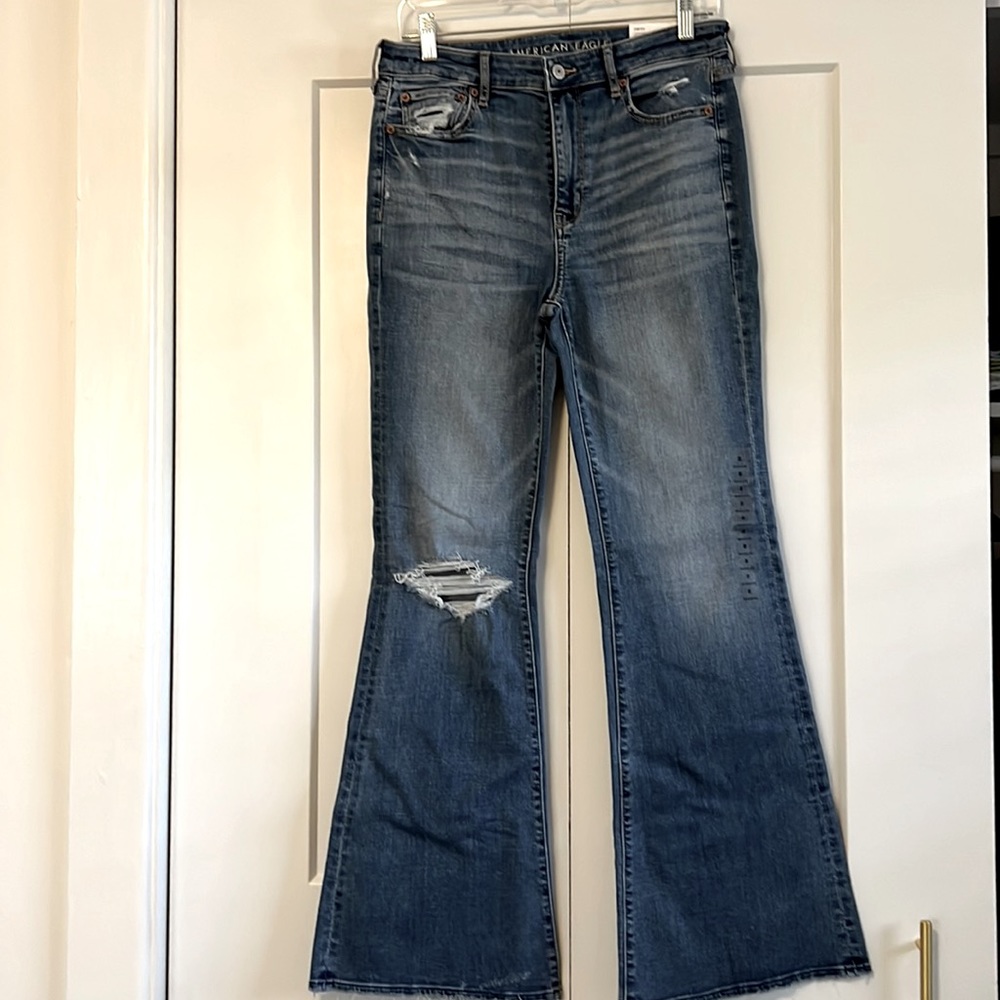 American Eagle super high rise stretch flare jeans 8 regular